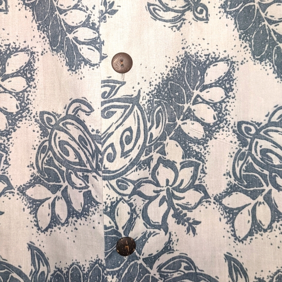 Royal Creations Button Down Shirt - Picture 3 of 4